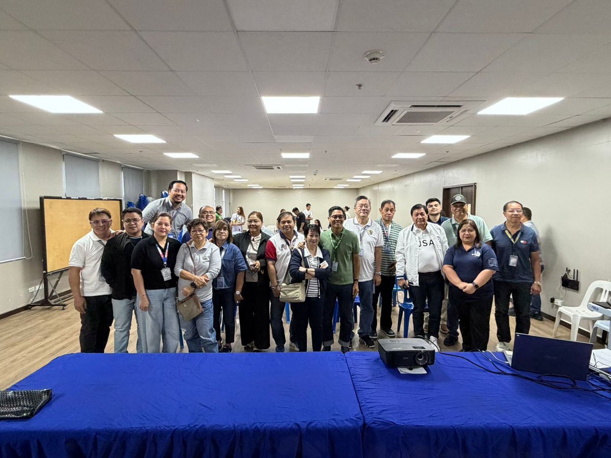 raymond_lising's tweet photo. Ating kinatawan ang @bsapasi in today's monthly meeting of the Liga ng mga Barangay. β
Aming tinalakay ang ilang DepEd concerns π« and mapping of green spaces sa Pasig City by DENR. π Thank you for a productive meeting. π
#TuloyAngSerbisyoBSA #servicewithaSMILE https://t.co/c0dbOGThkz