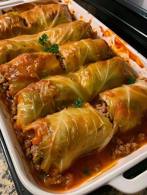 zinger_zon26872's tweet photo. Are you a fan of cabbage rolls or no? https://t.co/ENQVzENxED