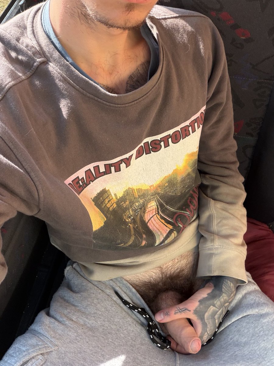 tattooguy66's tweet photo. Good morning 
Car head? https://t.co/GVvGaCmHYZ