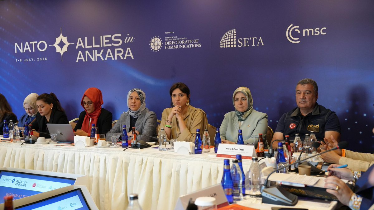 tugbaisikercan's tweet photo. 📍Ankara

NATO Zirvesi yan etkinlikleri kapsamında, KADEM Vakfı ev sahipliğinde düzenlenen "Toplumsal Dayanıklılığın Ön Saflarında Kadınlar: Kriz Dönemlerinde Sivil Toplum, İyileşme ve İnsani Güvenlik" başlıklı panele katılım sağladık.

Uluslararası paydaşları bir araya getiren ve kriz dönemlerinde kadın liderliğinin stratejik öneminin vurgulandığı bu anlamlı program için KADEM Vakfı’na ve emeği geçen herkese teşekkür ederim.

@avcanansari @kademorgtr