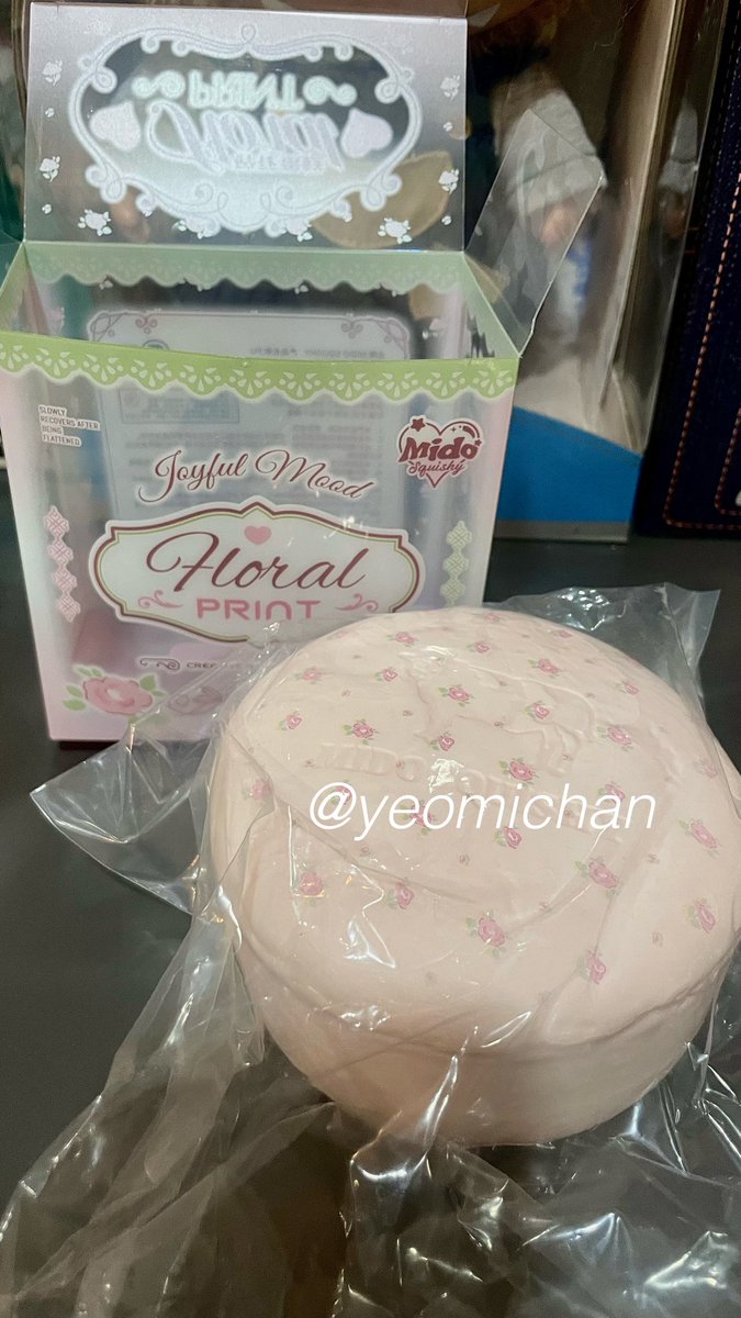 yeomichan's tweet photo. Mido มิโดะ เค้กดอกไม้

690฿ มือ1
ค่าส่ง 60

#ตลาดนัดสกุชชี่ #สกุชชี่ #ตลาดนัดsquishy https://t.co/VVKpcoQ1dJ