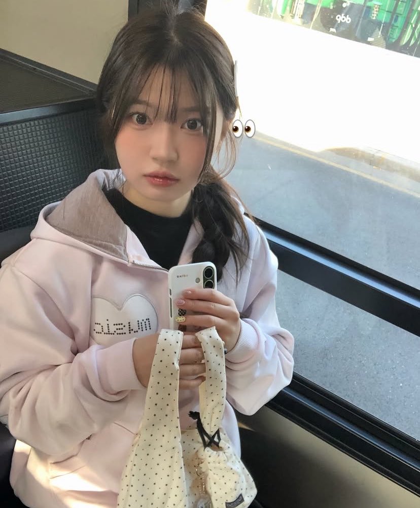 bambixstore's tweet photo. #Cavish - i love music hoodie 💘🎵
sale 37% + coupons 💟
♡ price : 2,120 บาท ( air ) ♡
( free shipping )
#พรีเกาหลี #พรีออเดอร์เกาหลี https://t.co/PJhLwH603Q