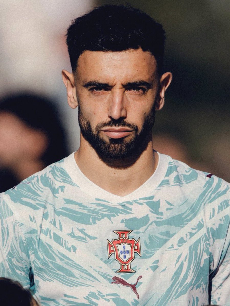 educatedtug01's tweet photo. Dear @ManUtd 

I’ve supported this club since 2003 and I have one request ahead of next season.

Please sell Bruno Fernandes.

After what I saw as his insubordination and the way he played alongside Cristiano Ronaldo during the ongoing FIFA World Cup, where Portugal were eliminated, I’ve completely lost faith in him as the captain of Manchester United.

This club deserves leaders who inspire the team, not divide opinion.

If Bruno remains at the club next season, I’ll be h@te-watching every game and hoping this team learns that no player is bigger than Manchester United.

A loyal fan since 2003.