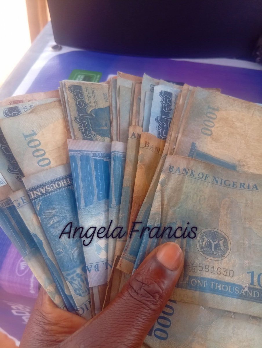 kenkenlewu's tweet photo. Someone mistakenly transferred 100k to my Palmpay account two years ago. 

Before I got to see the money, he already contacted Palmpay and they blocked the money. 

I was unable to access it and they also didn't send the money to him. He reached out to me and I told him that there was nothing I could do since the money had been frozen. 

It's been 2 years and this money has been in my account. 

I woke up this money and discovered that Palmpay has unfrozen the money and dropped it in my wallet and I don't have the person's number. 

I screamed when I saw it and almost cried. Please what do I do?? 

How can I return the money to the fellow who made the erroneous transfers... 
©Angela Francis