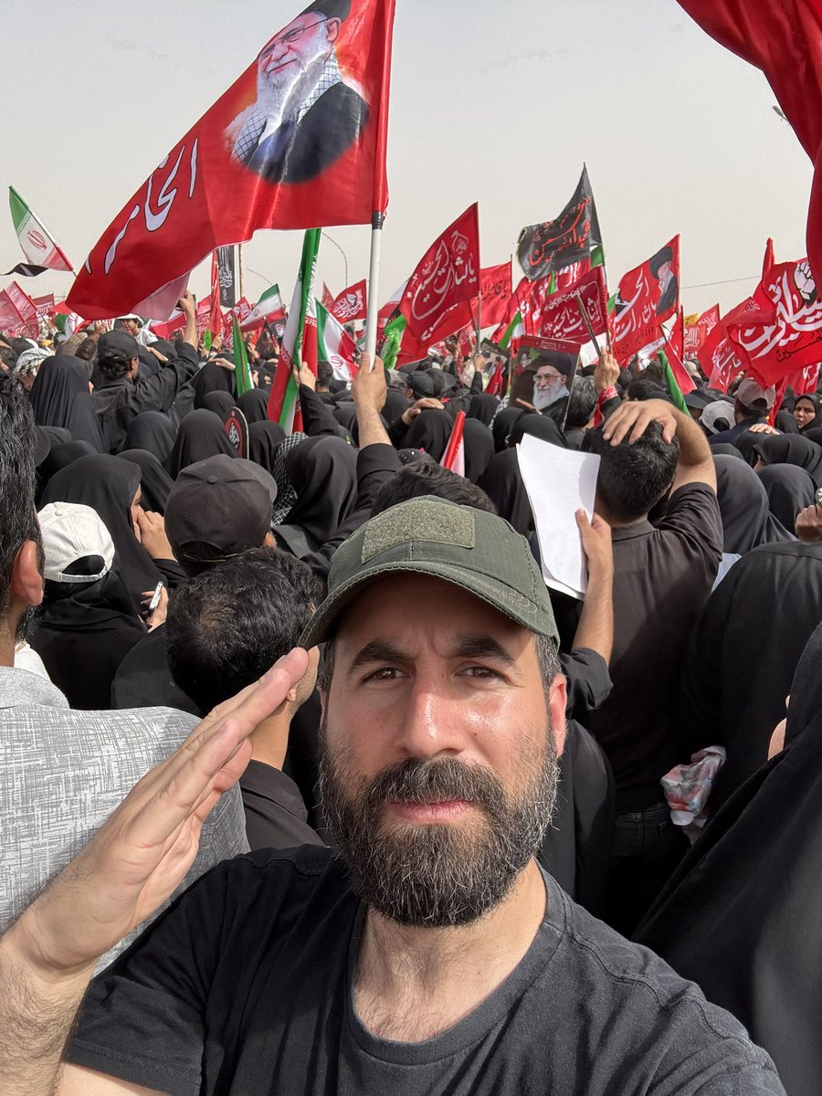 ChrisHelali's tweet photo. I SALUTE IMAM KHAMENEI! 🫡 https://t.co/55hLvxHeRO