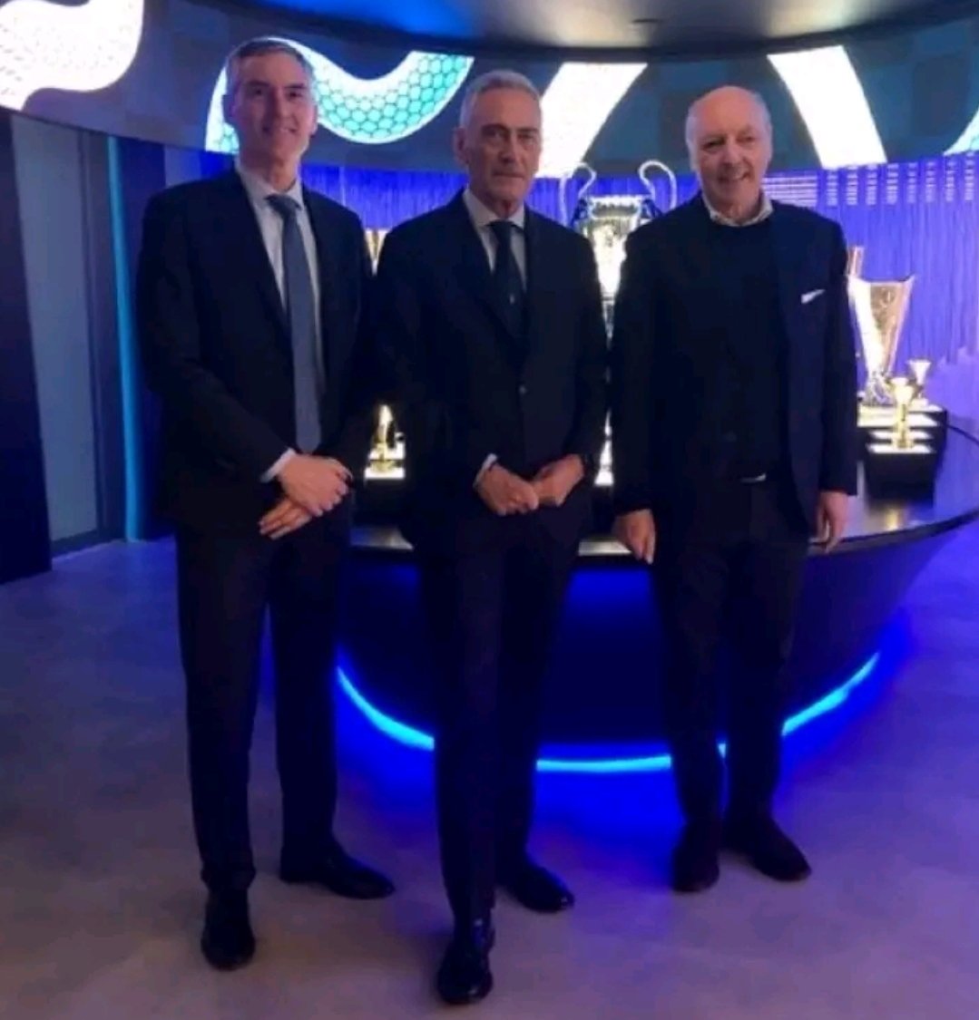 j_7ragon's tweet photo. @Corriere È incredibile che tutto quello che pensavamo era vero.... #Inter #SistemaInter #ndrangheta #Rocchi #Marotta #Gravina #corruzione https://t.co/YpOZD1wRMg