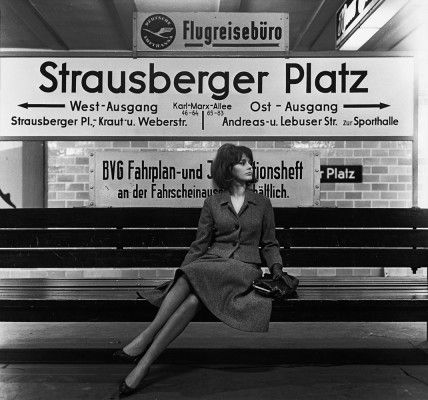 GDRvisuals's tweet photo. Strausberger Platz U-Bahn station in East Berlin, 1963. https://t.co/ZgS1NpoPoY