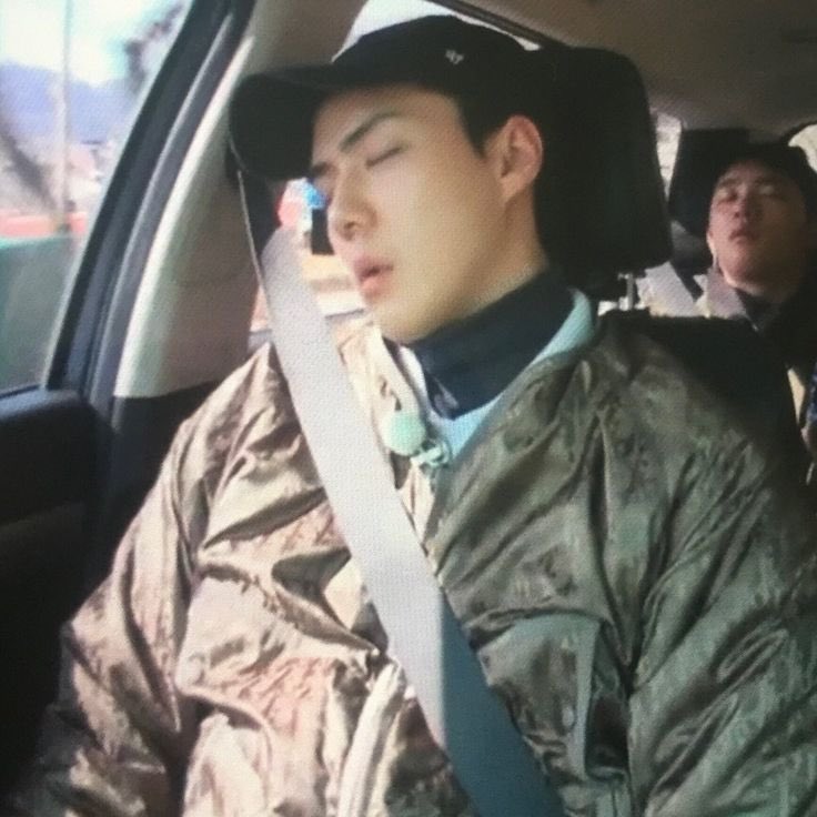 imkitcat_'s tweet photo. คนอะไรคับบบ ตอนหลับก็ยังดูดีอ่ะ 🥺🧡 https://t.co/k9VWf5gilN