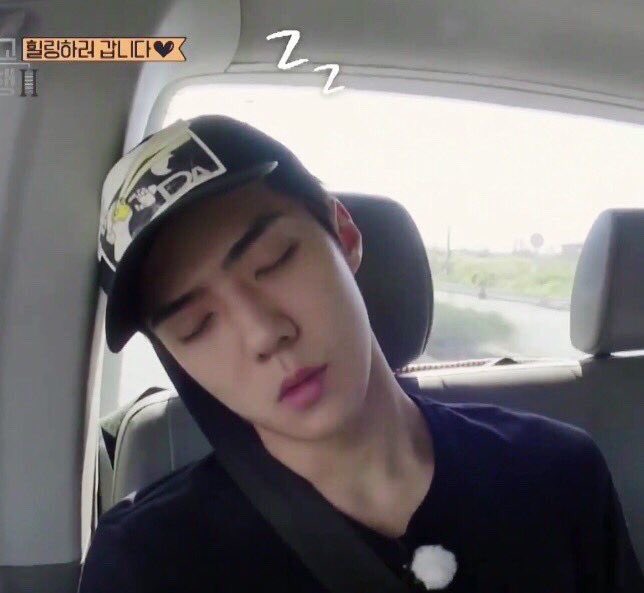 imkitcat_'s tweet photo. คนอะไรคับบบ ตอนหลับก็ยังดูดีอ่ะ 🥺🧡 https://t.co/k9VWf5gilN