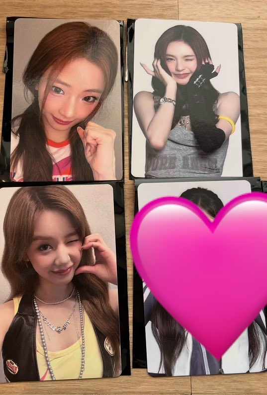 millu2525's tweet photo. 【交換】BABYMONSTER ベビモン トレカ 交換

譲→ルカ パリタ ロラ チキタ

求→同異種アヒョン

ガチャ、同種トレカは🩷希望
異種はなんでも検討します！

7/8神戸会場手渡し>郵送可能です！
お気軽にお声がけください☺️ https://t.co/vud4jQYLoa