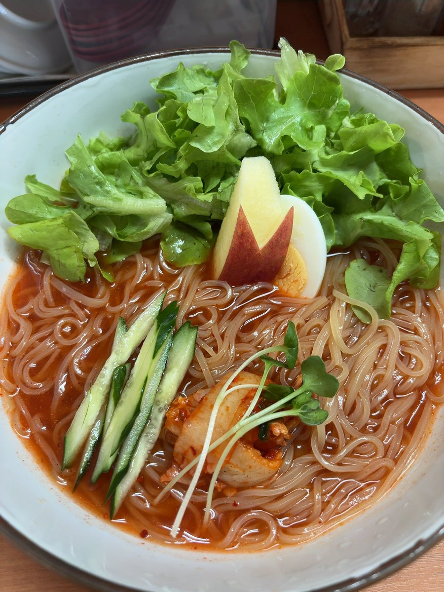 hiroshimajiro's tweet photo. 梅雨の明けた本日は冷麺を食べに #麺やいわて へ🍜

辛味を足して50倍にしたら旨味が爆発💥過去イチ美味しかった😋

この夏何回かお邪魔しそう☀️ https://t.co/z9TIkw5baX
