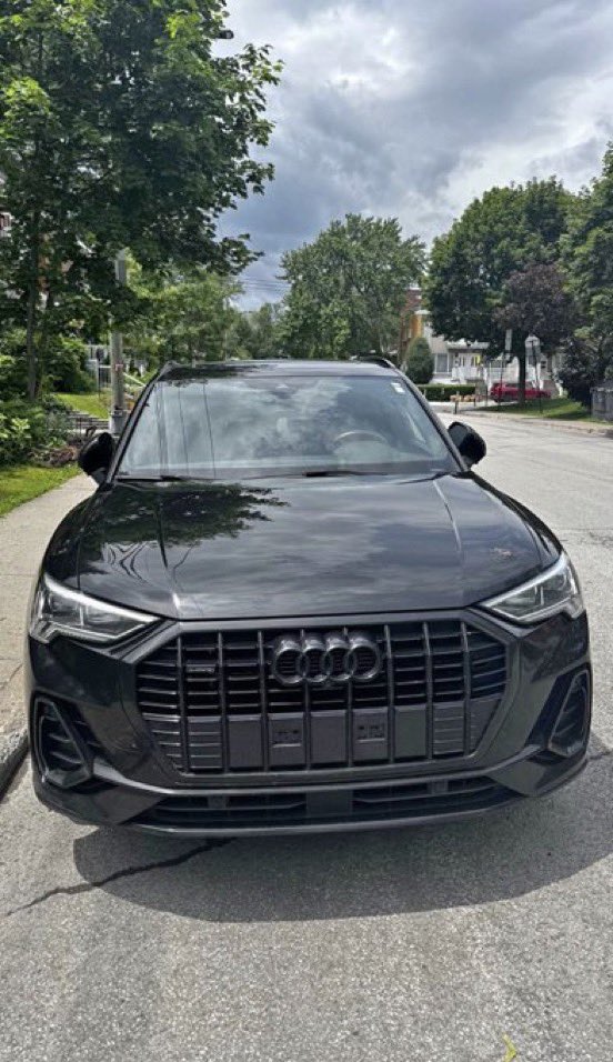 1ghanayesu's tweet photo. Audi Q3 Technik 45 TFSI Quattro 2021 with all the luxury features 
Low mileage and ready to hit the ground 
Mileage :95,000 kilometers 
Price : 222,000 gh including shipping cost 
🇨🇦🇨🇦🇬🇭🇬🇭
Contact : +1(709)8535708) on WhatsApp or dm @elikemjnr22 https://t.co/NKuy2jBW6A