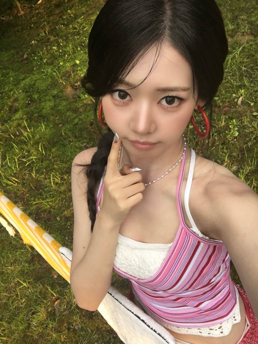 BaemonUpdatesES's tweet photo. Rora WEVERSE update 💞✨ #babymonster #baemon #rora #rorababymonster #rorabaemon #LeeDain #로라 #베이비몬스터 https://t.co/XWRxbVM0zR