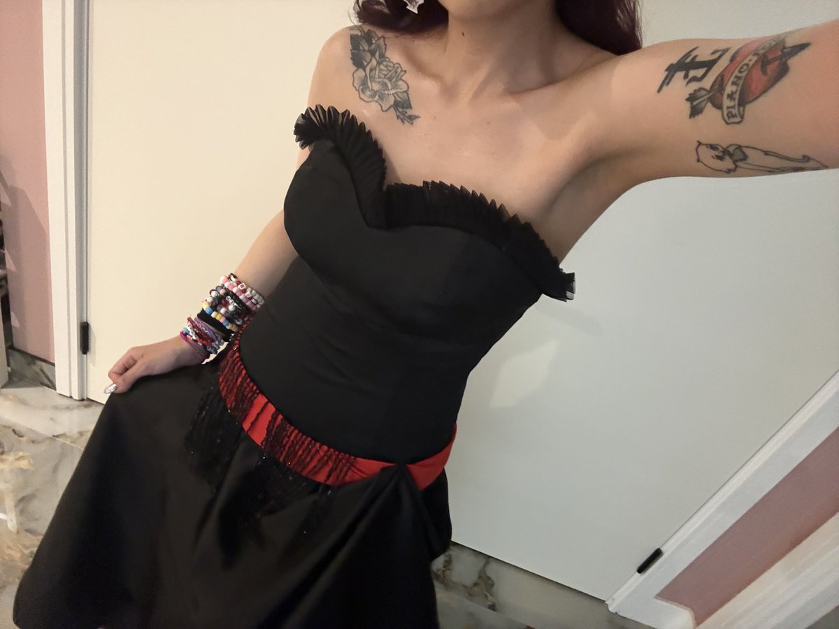 birthagod's tweet photo. Helena as Helena @ mcr london https://t.co/wj5uapd0qL