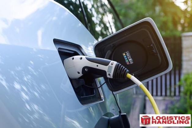LogHandling's tweet photo. Gap between list and real-world prices hampering EV adoption, says FleetCheck
https://t.co/19rh1hLEwb @FleetCheck #Software #FleetSoftware #Manufacturing #Transport #EV https://t.co/ByxrOdIDIo
