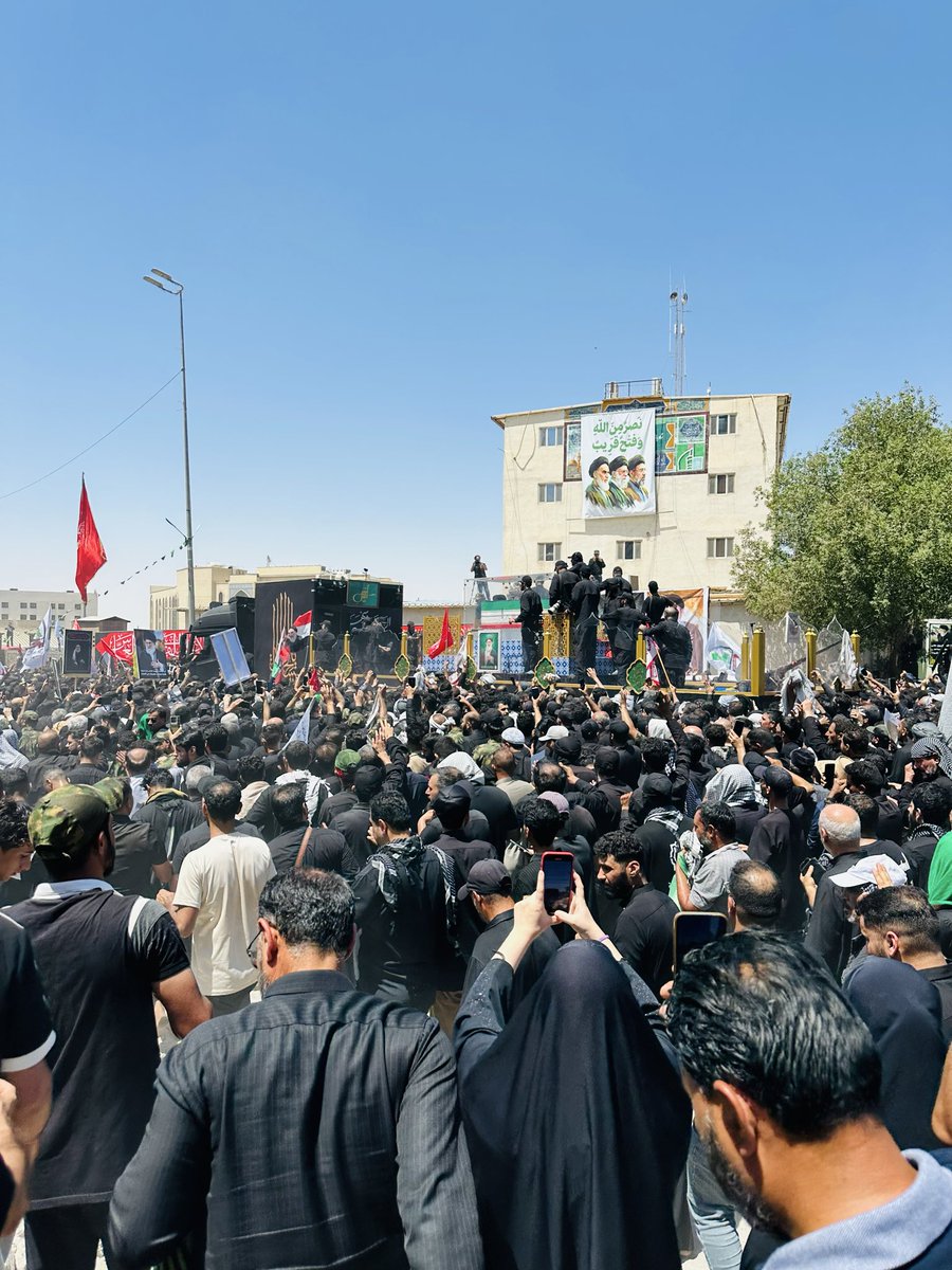 MohanadALhashim's tweet photo. حين احتشدت الملايين في النجف الأشرف لتشييع الشهيد آية الله العظمى السيد علي الخامنئي (رضوان الله تعالى عليه)لم يكن المشهد مجرد مراسم تشييع بل كان رسالة خالدة تؤكد أن الدم الزاكي يبقى أقوى من كل سلاح وأن (#انتصار_الدم_على_السيف) ليس شعاراً يقال بل حقيقة يصنعها التاريخ.

٢٢ محرم https://t.co/L9zvP76GSB