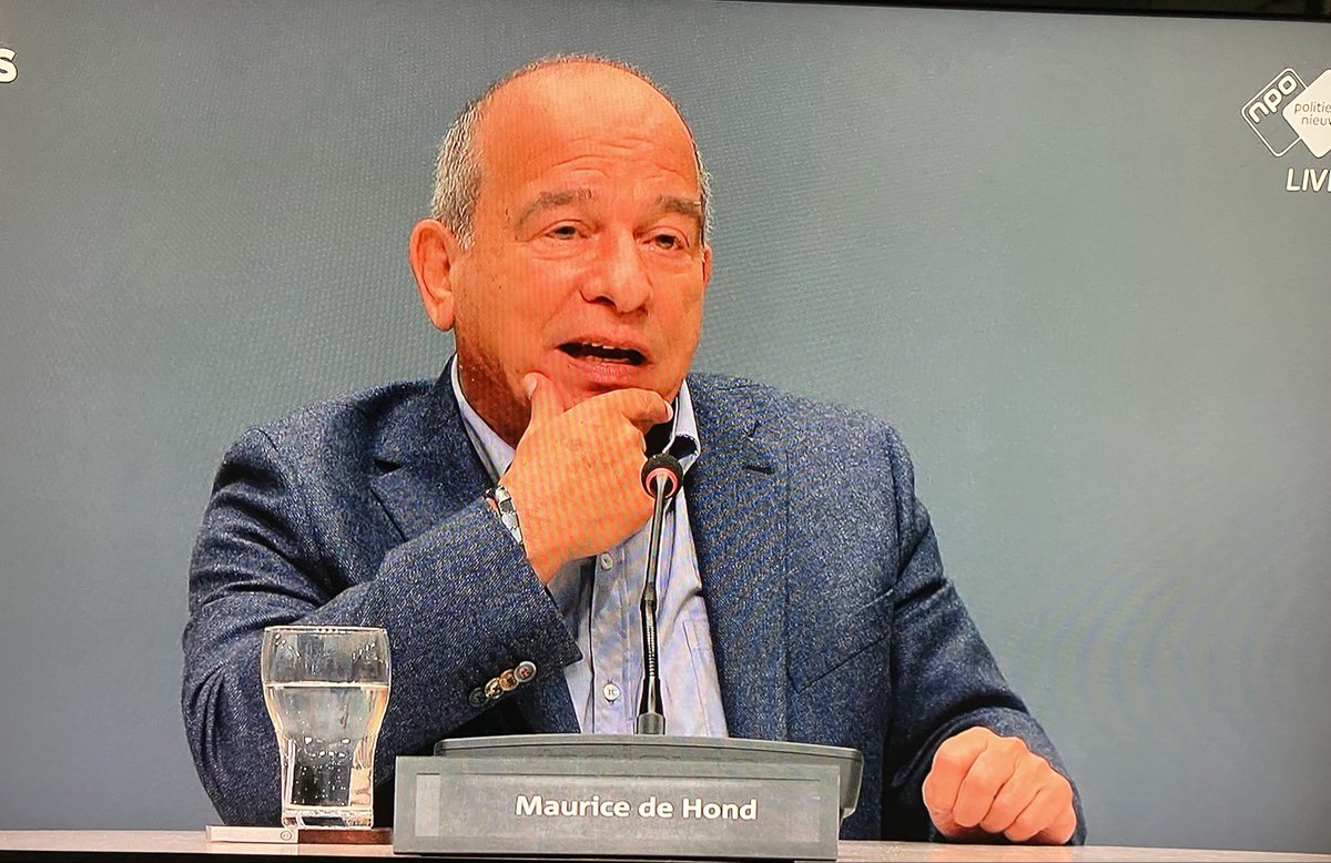 Jan30_4_2023Win's tweet photo. Als je niet liegt over Corona en geen achterkamertjes politiek bedrijft kun je vrijuit praten zonder eeuh, eeuh of: dat kan ik me niet meer herinneren.
Chapeau @mauricedehond https://t.co/nyGOhpxOpC