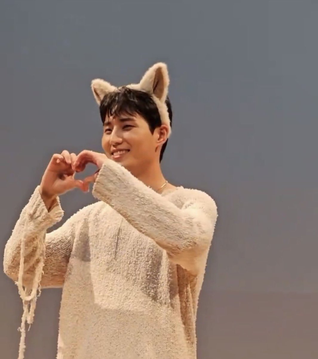 youngk___s2's tweet photo. 아무래도 사야할거같음... https://t.co/bUIVWNrmH6