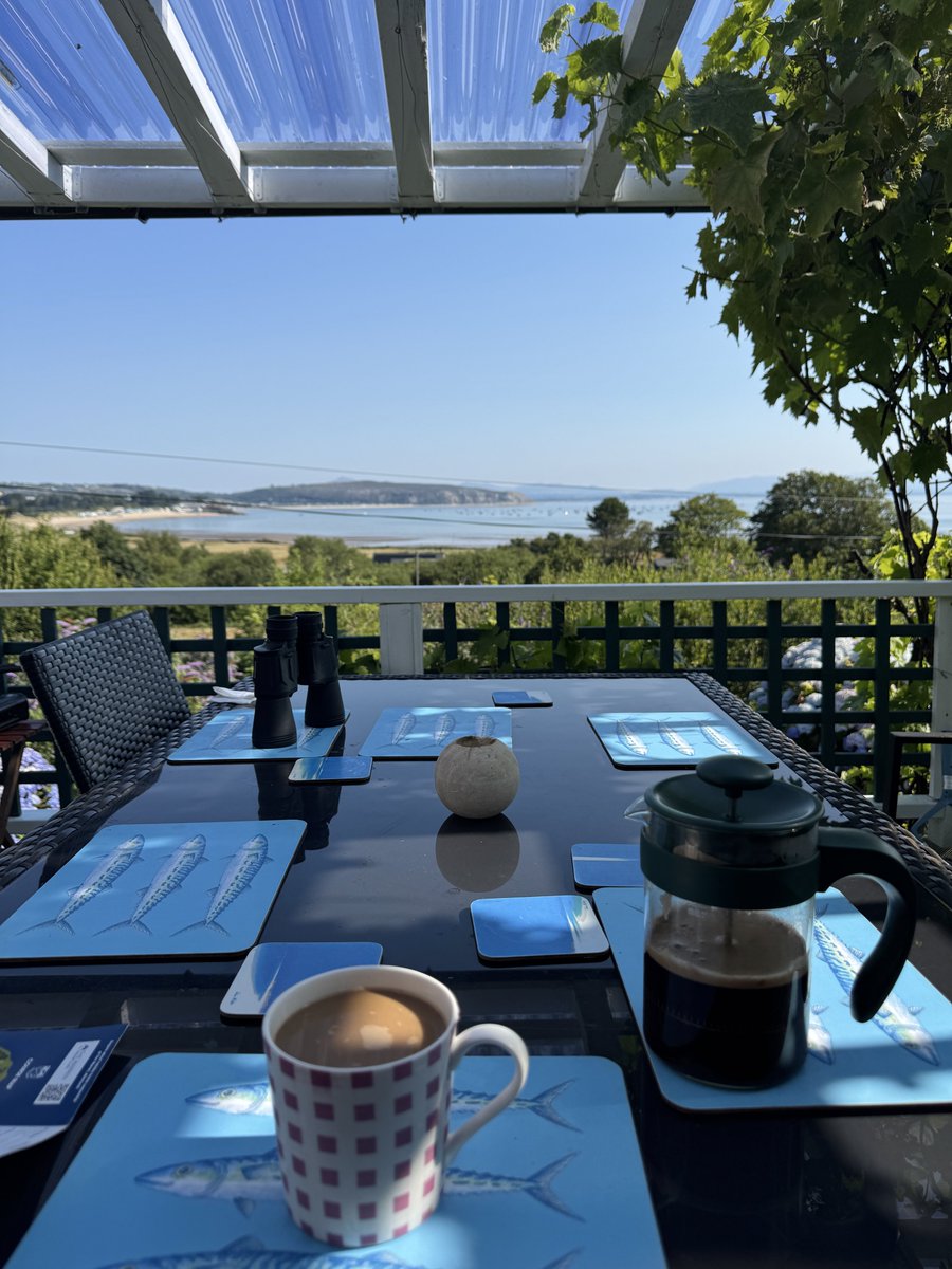 pigginl's tweet photo. What a view to wake up to on the start of a beautiful day https://t.co/rM24B245q2