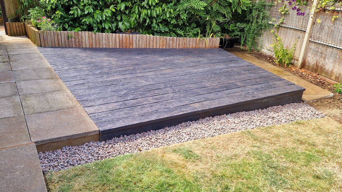 GandJLandscapes's tweet photo. Another little project finished & a little area in the garden is now usable π #Nottingham #Landscaping #Eastleake #Creatingyourperfectspace https://t.co/ACv8ewCRCD https://t.co/6p0tuwsmo1 https://t.co/TKyowwXhhn