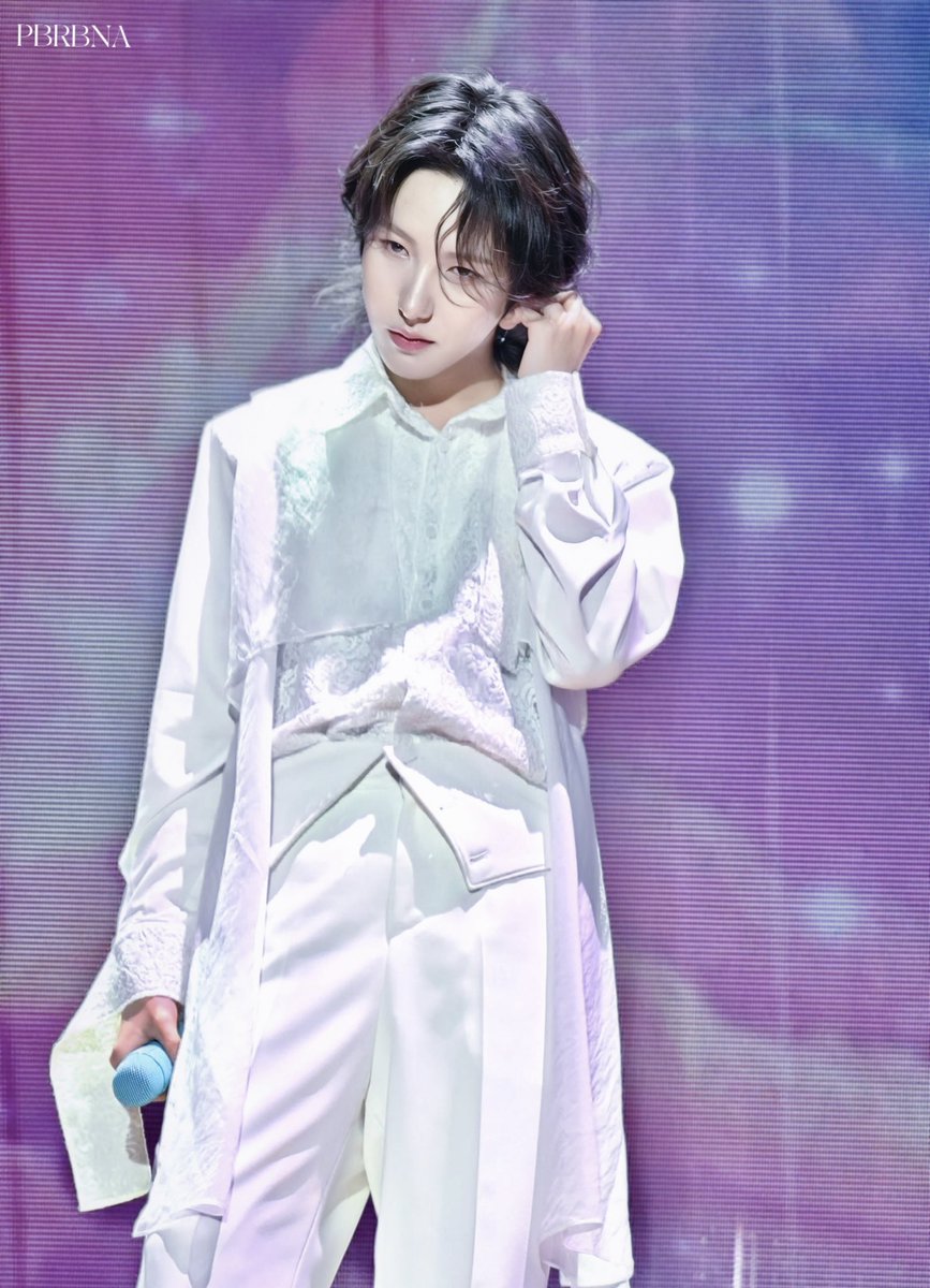 renjun3to111's tweet photo. 𝐉𝐮𝐥𝐲 𝟓 , 𝟐𝟎𝟐𝟔

🎀 | 👑

#renjun #仁俊 #런쥔 https://t.co/wteMuw8xhc