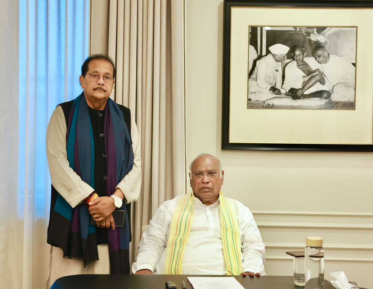 kharge's tweet photo. Many conversations, one commitment - a stronger Congress.

📍 Indira Bhawan, New Delhi https://t.co/9FHMMIFvSh