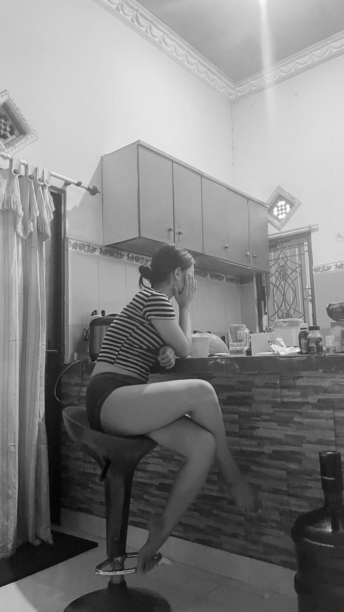 anata89561's tweet photo. kata tantenya malu sih hmm
yuk yang mau pijet atau mau bercinta bisa dm ya kk https://t.co/ZWXvIYLz8U