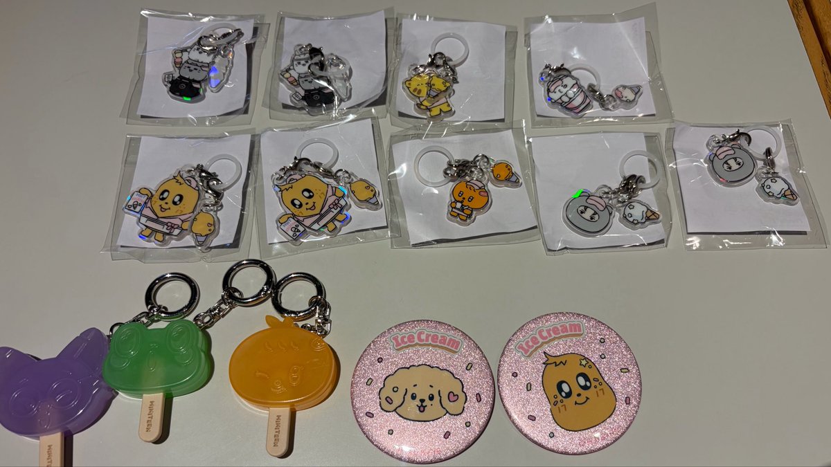 shuamoroll_1230's tweet photo. SEVENTEEN セブチ 交換 MINITEEN ミニティーン ポップアップ

譲 写真のもの

求 ジョシュア、ジョンハン

ジョンハンはウォヌとの交換優先

ただいま 渋谷 宮下パークにおります。
お声かけください。 https://t.co/AxpYlxhvmj