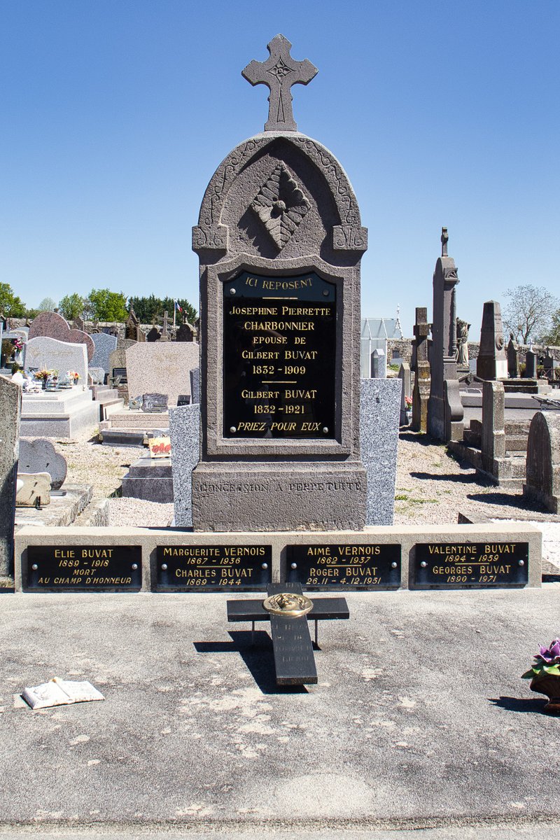 CroixDeCheminFr's tweet photo. Élie Buvat

Mort au champ d'honneur

Cimetière de #Chantelle (Allier)

@MartineCONORD @tadoukoz @simone2bovoir @Le_Chtimiste @1J1Poilu https://t.co/j3zKuBp9XD