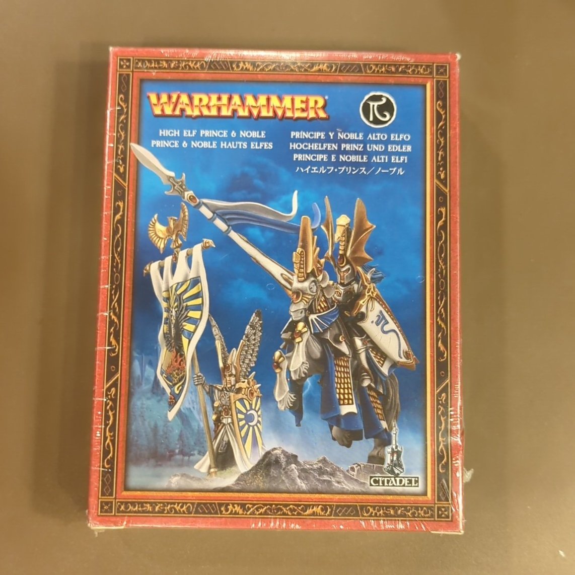 ウォーハンマー TRPG ボードゲーム ミニチュア　塗装済み　ホワイトドラゴン ウォーハンマーのミニチュアが入荷しました〜⚔️