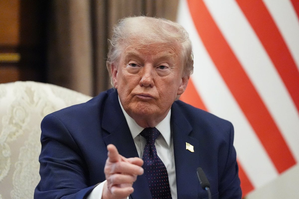 CerfiaFR's tweet photo. 🚨🇺🇸🇮🇷 ALERTE INFO | Donald Trump annonce que le CESSEZ-LE-FEU entre les États-Unis et l'Iran est « terminé ». Cette déclaration intervient après des frappes américaines contre plus de 80 cibles en Iran, en riposte à des attaques contre des navires dans le détroit d'Ormuz. https://t.co/D8iXhWwq8u