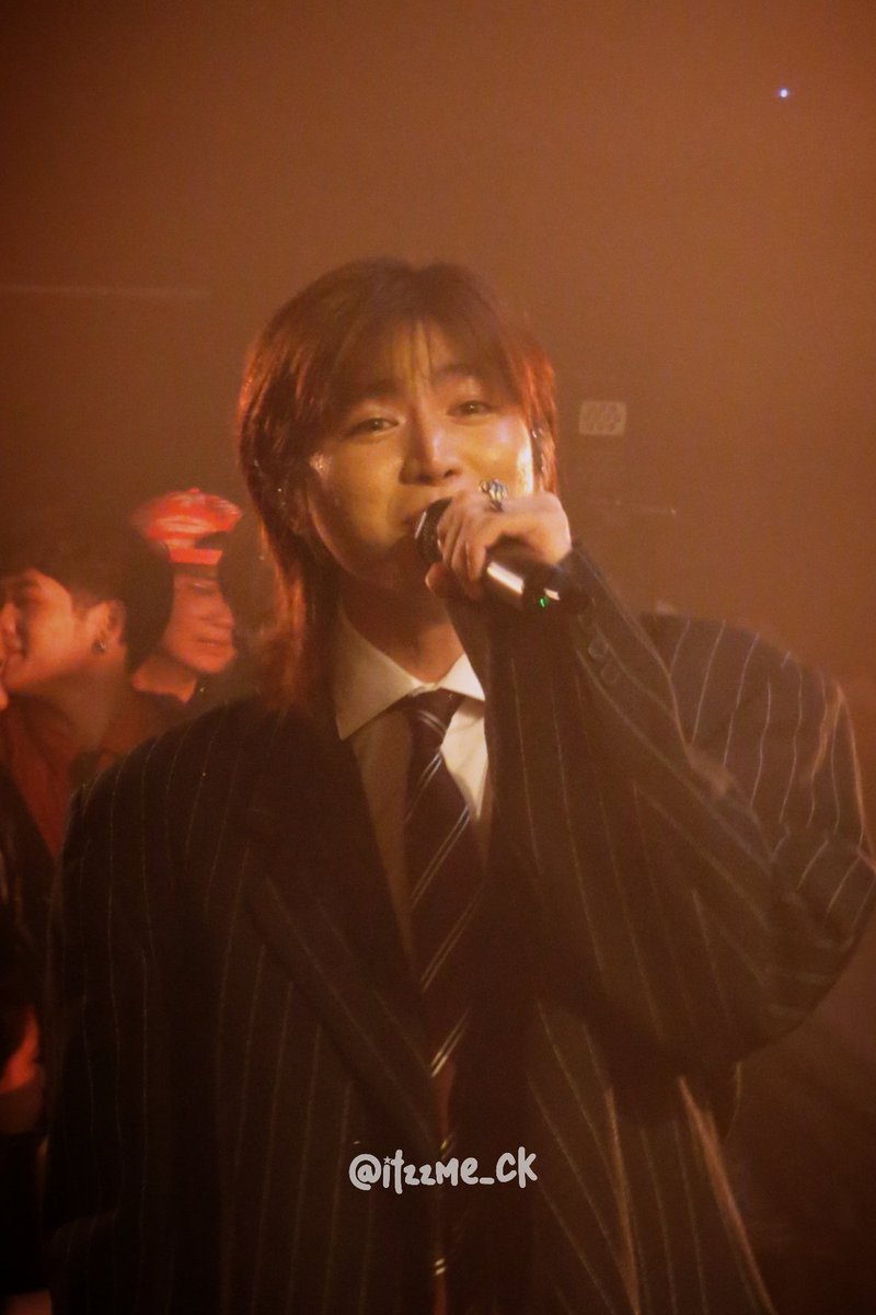 itzzme_CK's tweet photo. 260707 | #BILIB_RC ✨
BILIB UNDER THE SAME LIGHT
#BILIB #BILIB3rdAnniversary #AlwaysWithBILIB
@CengSkieeee https://t.co/4kenSqwDkX