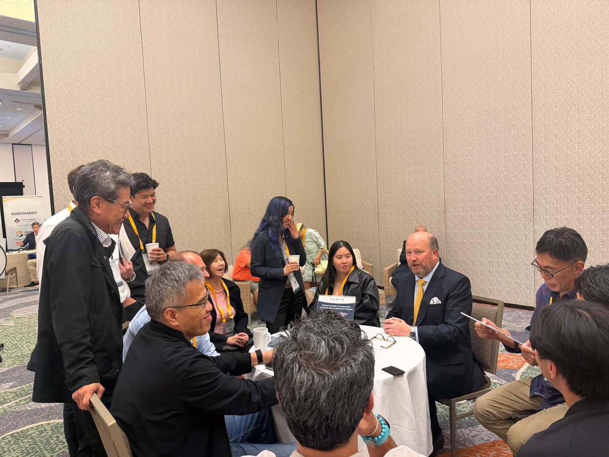 PowerMetRes's tweet photo. Delighted to be attending the Rule Symposium again this year, hosted by key shareholder @RealRickRule.

The quality and depth of investors attending is fantastic, as shown here with our CEO  Sean Wade diving into the detail of our business model with a large, highly engaged group.

🇬🇧 $POW 🇺🇸 $POWMF #RuleSymposium @OTCMarkets