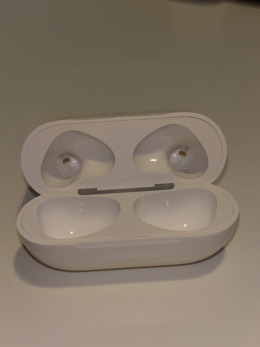 acpacaa's tweet photo. AirPods 3 (Lightning Charging Case) ของแท้ 100%

Case + หูฟังข้างซ้าย L = 1,800
*หมายเหตุ: ไม่มีข้างขวา R นะครับ
หมดประกันแล้ว 25 July 2024

สภาพแบตยังดีไม่เสื่อม ใช้งานได้ปกติ
หูฟังข้างซ้าย L เชื่อม Find My ส่งเสียงได้

เหตุผลที่ขาย: ทำข้างขวาหล่นหาย

นัดรับโซนลาดพร้าว, บึงกุ่ม https://t.co/4B5dVewop8