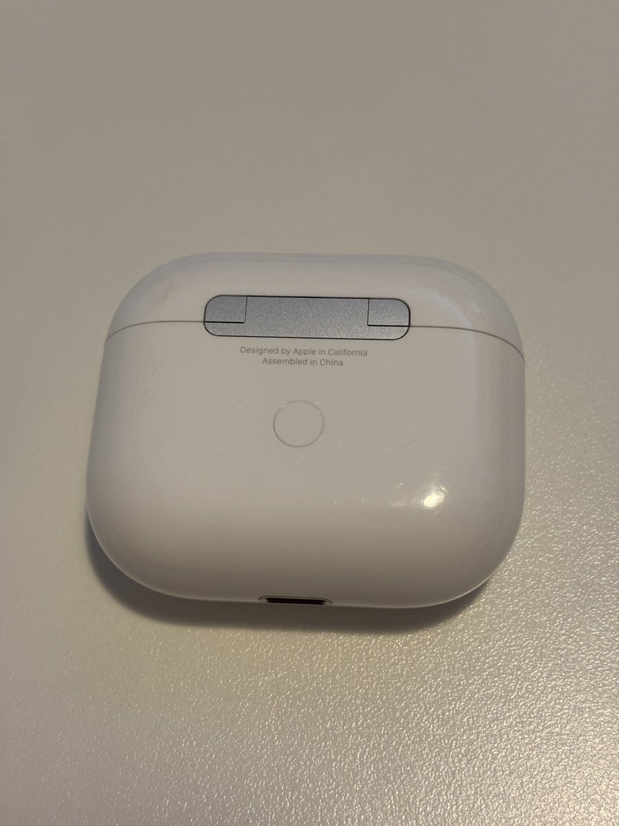 acpacaa's tweet photo. AirPods 3 (Lightning Charging Case) ของแท้ 100%

Case + หูฟังข้างซ้าย L = 1,800
*หมายเหตุ: ไม่มีข้างขวา R นะครับ
หมดประกันแล้ว 25 July 2024

สภาพแบตยังดีไม่เสื่อม ใช้งานได้ปกติ
หูฟังข้างซ้าย L เชื่อม Find My ส่งเสียงได้

เหตุผลที่ขาย: ทำข้างขวาหล่นหาย

นัดรับโซนลาดพร้าว, บึงกุ่ม https://t.co/4B5dVewop8