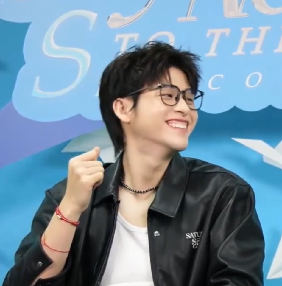 hirunslover's tweet photo. his face after nani considered it?????? i can’t with this man lmfao it’s literally the happiest day of his life😭😭😭😭😭 https://t.co/KxcOwND7ox