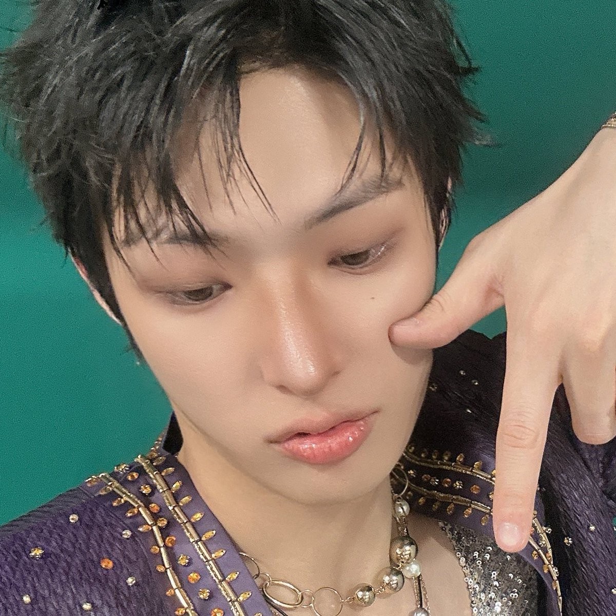 mngdda's tweet photo. 넘 귀여워서 확대해서 봐야지💜 https://t.co/IXh4pcYco3