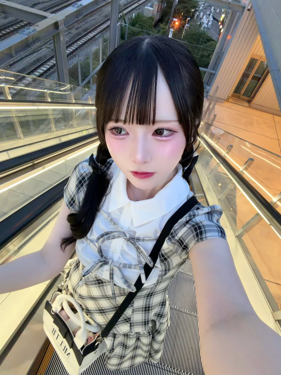 ゼロ距離で見つめて♥︎