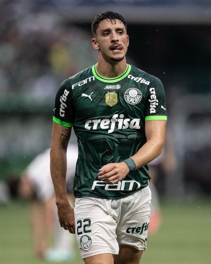earwthe's tweet photo. piquerez é bonito com o manto, imagina sem 🗣️ https://t.co/3bHEyYQiKE