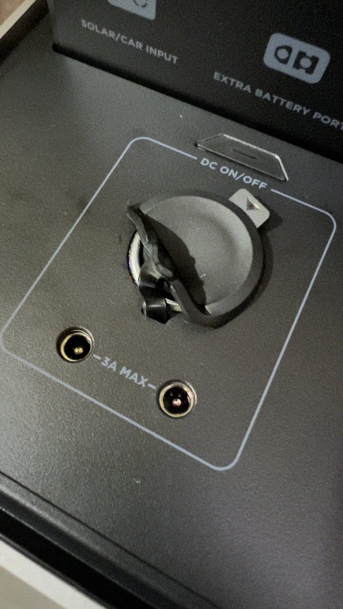 CarLon2020's tweet photo. プライムデーで追加したキャンプギアその①
便利やわ
ただ後ろのキャップ歪んでるで
ecoflowさん
ずっとAnkerユーザーだったけど今回はDelta3Plusを買ってみたよ
深夜に買ったら朝イチ5%引きクーポン見つけてしまったやつだね😆
@EcoFlowJapan
#ecoflow
#delta3plus https://t.co/1L5Tn56wgp