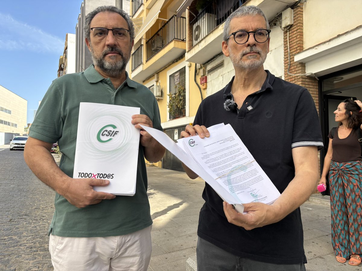 CSIFExtremadura's tweet photo. CSIF registra más de 7.200 firmas de los empleados públicos recogidas ‘puerta a puerta’ en los centros de trabajo para exigir al gobierno regional la equiparación salarial en el sector de Administración General de la Junta de Extremadura.
#CSIF+EsMás https://t.co/QZZoWNAXpJ