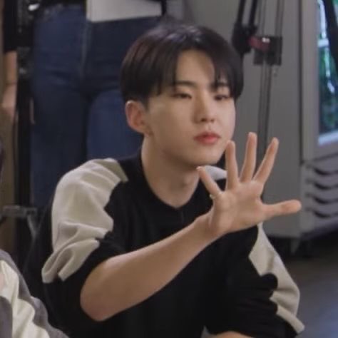 Hoshi tweet media