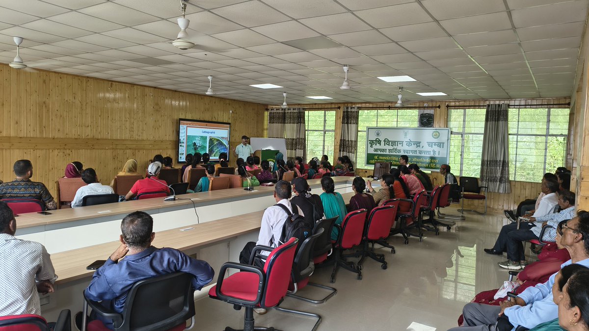 ChambaKVK's tweet photo. Training programme on  natural farming under NMNF @icarindia @atari1icar @AgriGoI @ChouhanShivraj @HPAUbest #icarindia #atariicar #AgriGoI  @OfficeofSSC @PMOIndia #ICAR #Naturalfarming @Nauniuniversity #nauniuniversity https://t.co/OVqdIRIFsc