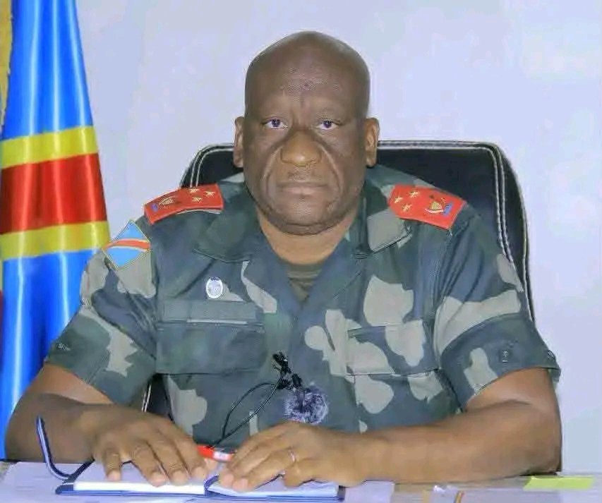 EastAfricaGov's tweet photo. What's so special with this @FARDC_officiel Senior Army Officer. Is he the best General in the DRC's @FARDC_officiel Forces, what do people of DRC Love on him, can he better than Gen. @mkainerugaba of Uganda? 

East Africans Let's know who is better. https://t.co/wYiejOeGHz