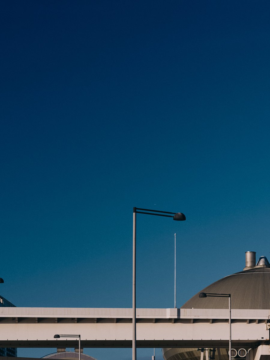 supersub_aka's tweet photo. TOKYO "BLUE" SKY https://t.co/WEKpvMuVLq