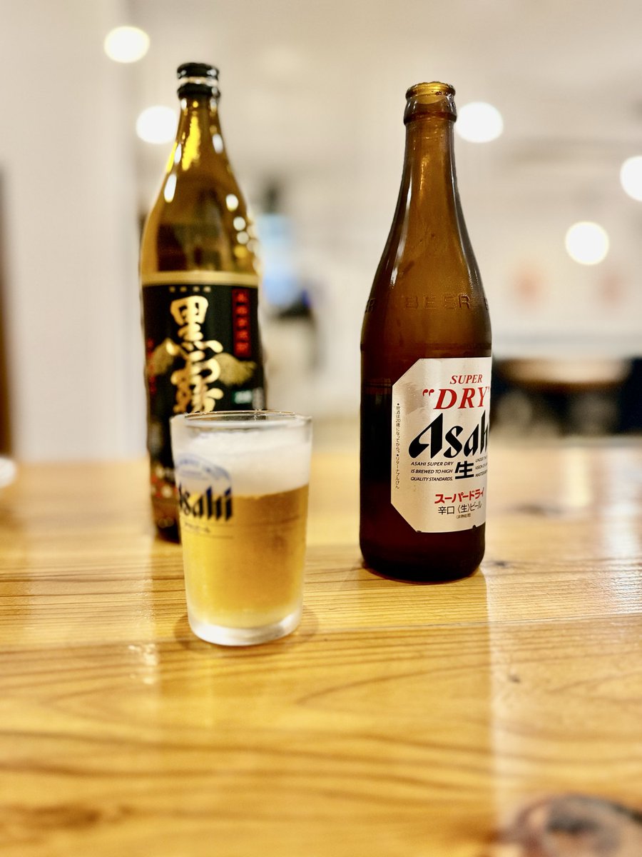 Tenkeyone's tweet photo. #ひとり酒

二日間休肝日だったので
久しぶりのひとり酒
先ずは瓶ビール🍻からね https://t.co/o85eYBY3Xl
