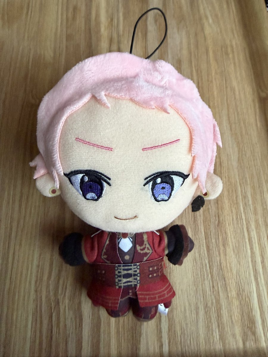 nyoki25's tweet photo. プライズしゅうくんの帽子は取ったんだけど
みんなこのゴムどう処理してるんでしょう？ https://t.co/pFwUV1ZhcP