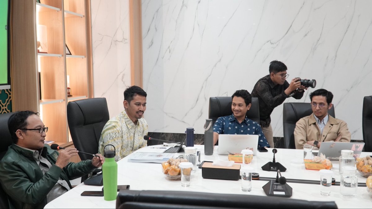 perludem's tweet photo. Jakarta, 7 Juli 2026

Koalisi Kodifikasi UU Pemilu beraudiensi dengan PKB untuk mendorong percepatan pembahasan RUU Pemilu serta menyampaikan berbagai masukan strategis bagi reformasi kepemiluan. https://t.co/TgvabTQXxD