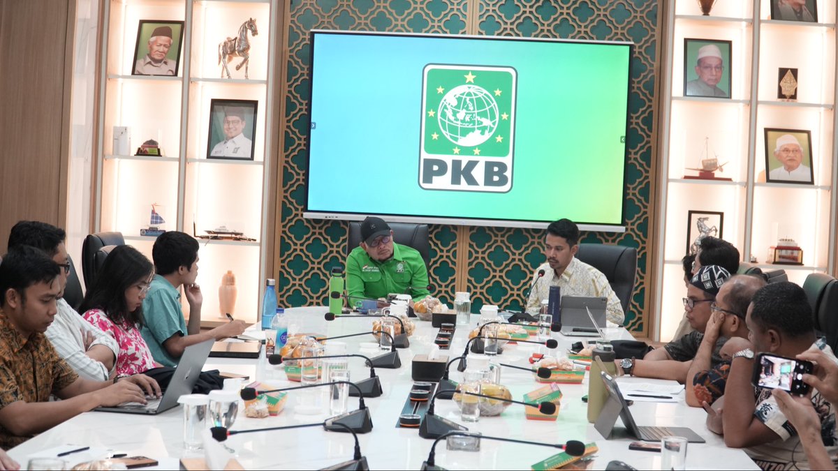perludem's tweet photo. Jakarta, 7 Juli 2026

Koalisi Kodifikasi UU Pemilu beraudiensi dengan PKB untuk mendorong percepatan pembahasan RUU Pemilu serta menyampaikan berbagai masukan strategis bagi reformasi kepemiluan. https://t.co/TgvabTQXxD