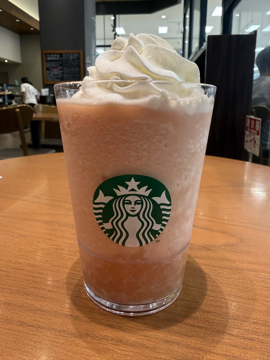 Tenkogoshuin's tweet photo. 午前中、仕事がちょっとヒマだった。
ヒマだと、考えても仕方のない事が とめどなく頭に浮かんで、モヤモヤしてしまう…😅

その後、忙しくなりバタバタして、いらん事を考えるヒマもなくなった🤭
やっぱ忙しい方がいいなー😊

今日は仕事帰りに糖分補給🍑 https://t.co/7x1rwKsrzf